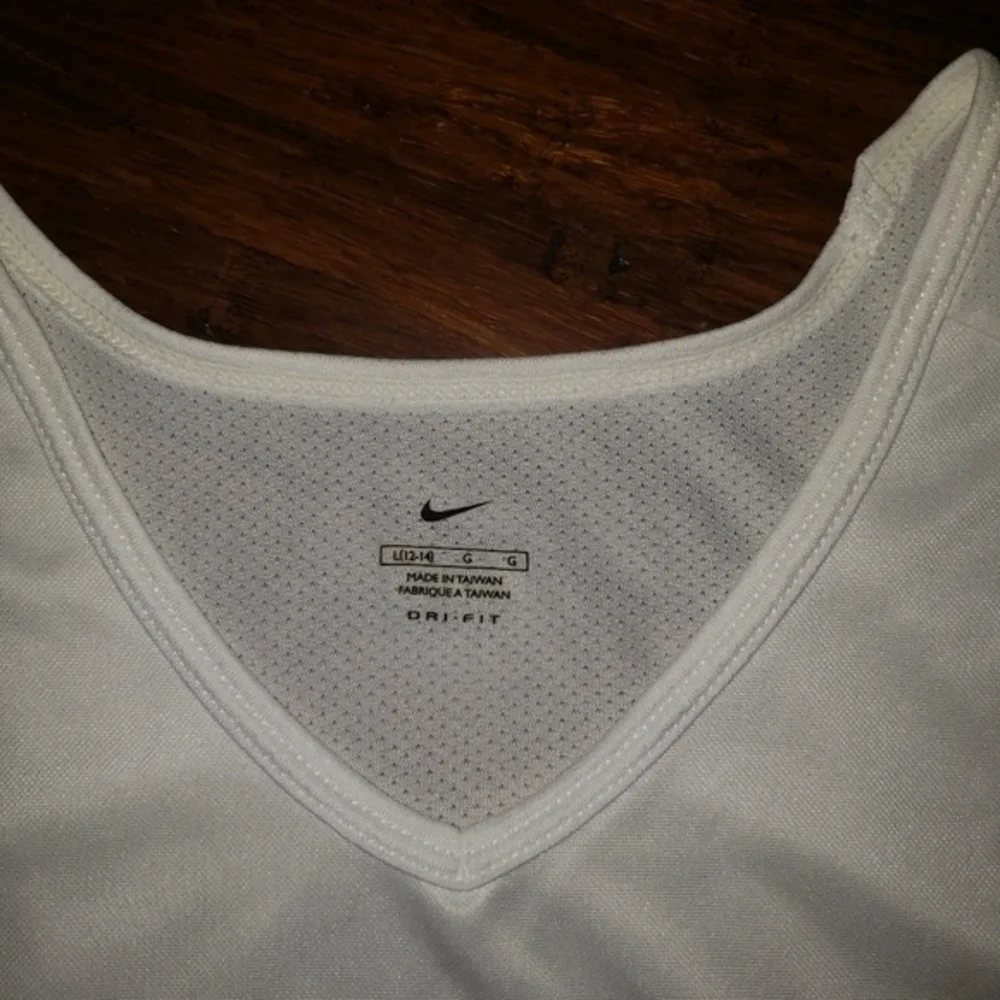 Nike Reebok bundle athletic dri fit tank &‎ tees